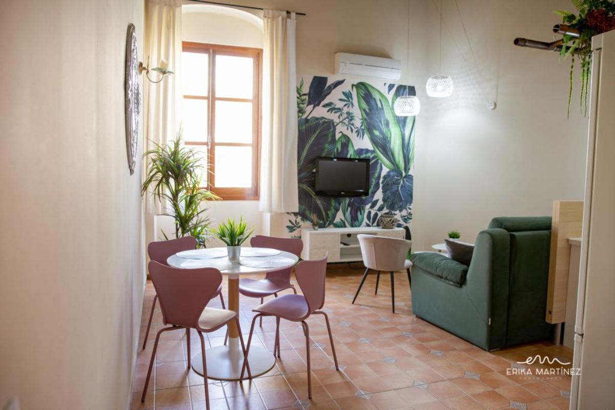 For sale of building in Jerez de la Frontera