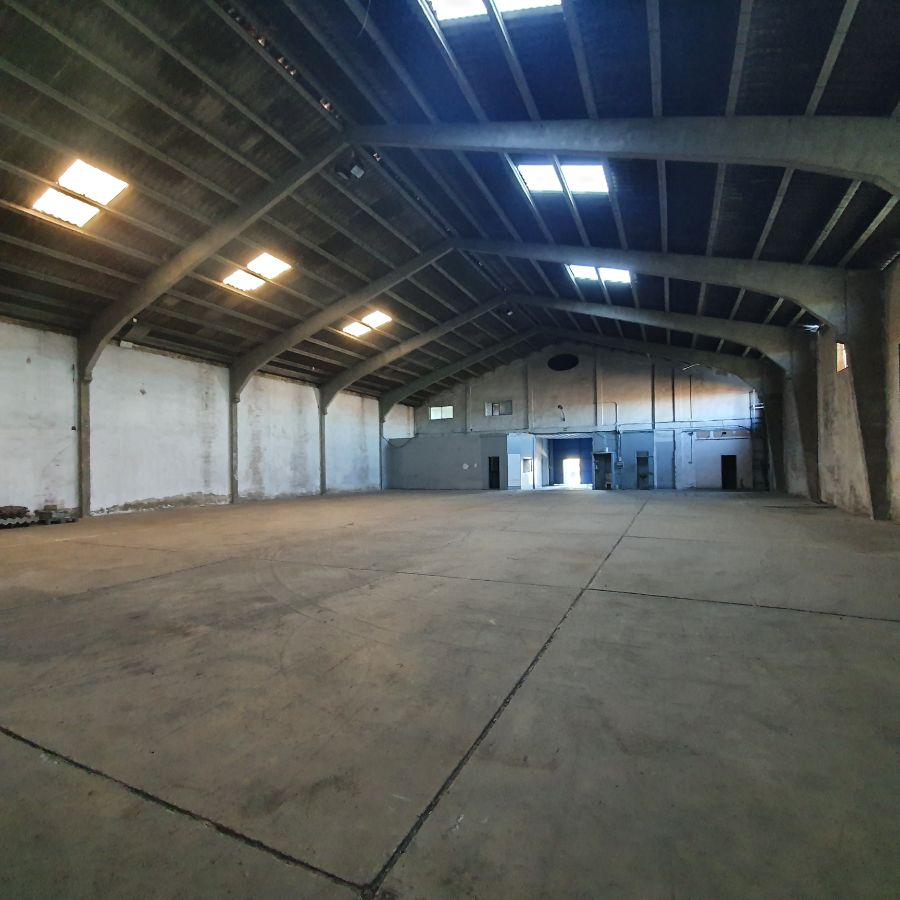 For sale of industrial plant/warehouse in Jerez de la Frontera