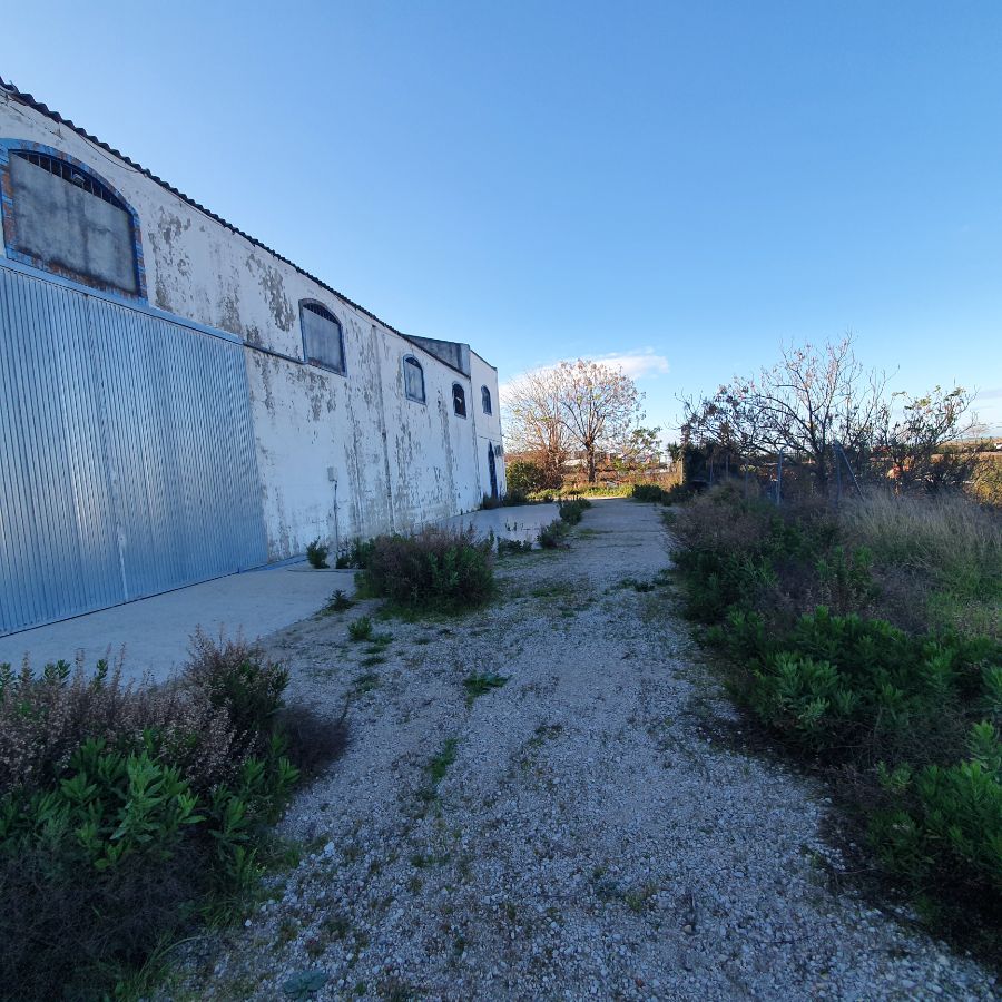 For sale of industrial plant/warehouse in Jerez de la Frontera