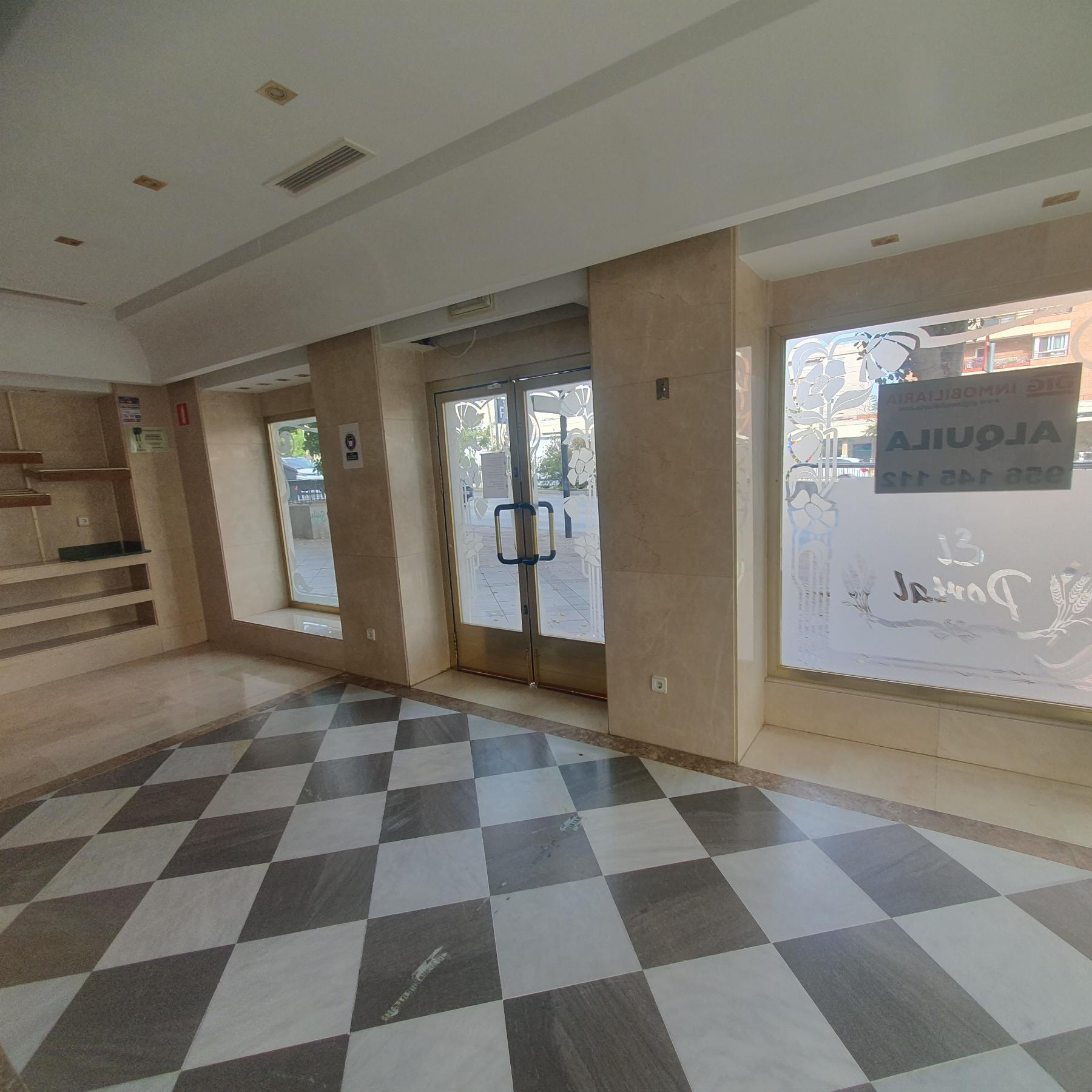 For rent of commercial in Jerez de la Frontera