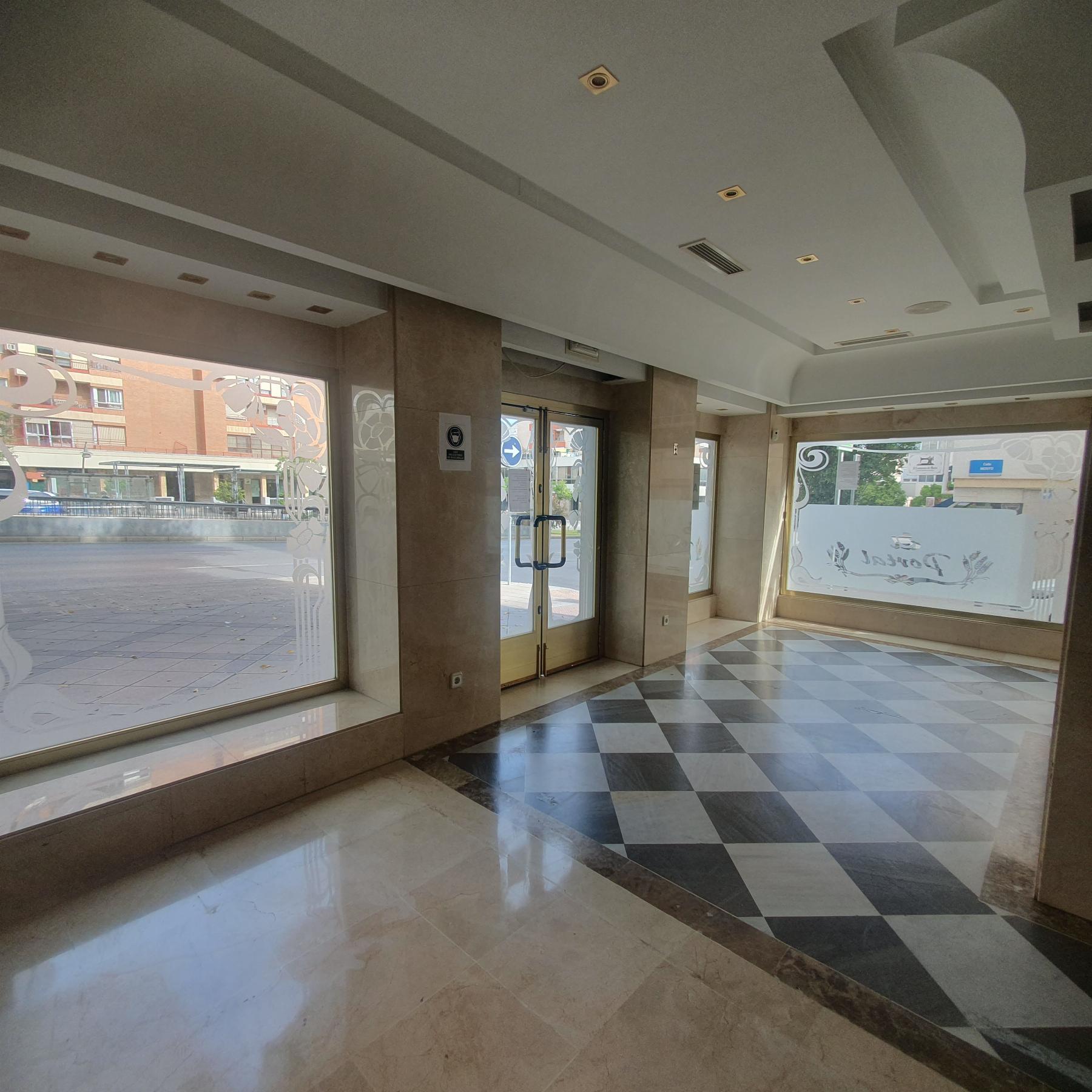 For rent of commercial in Jerez de la Frontera