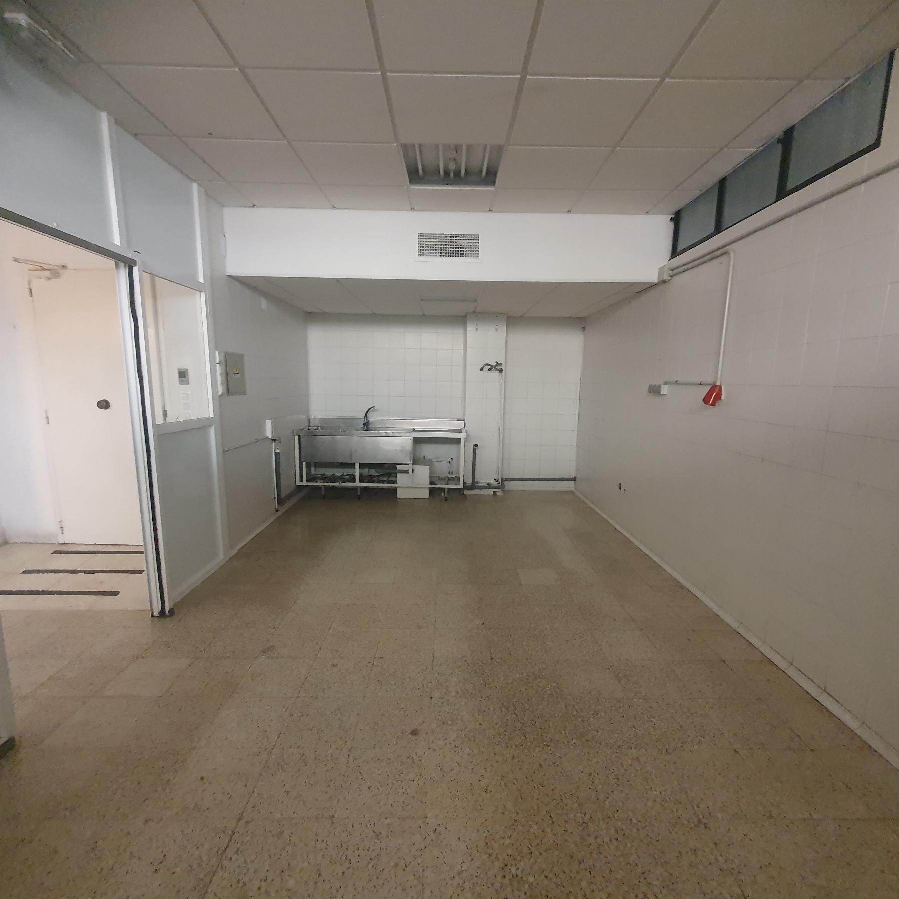For rent of commercial in Jerez de la Frontera