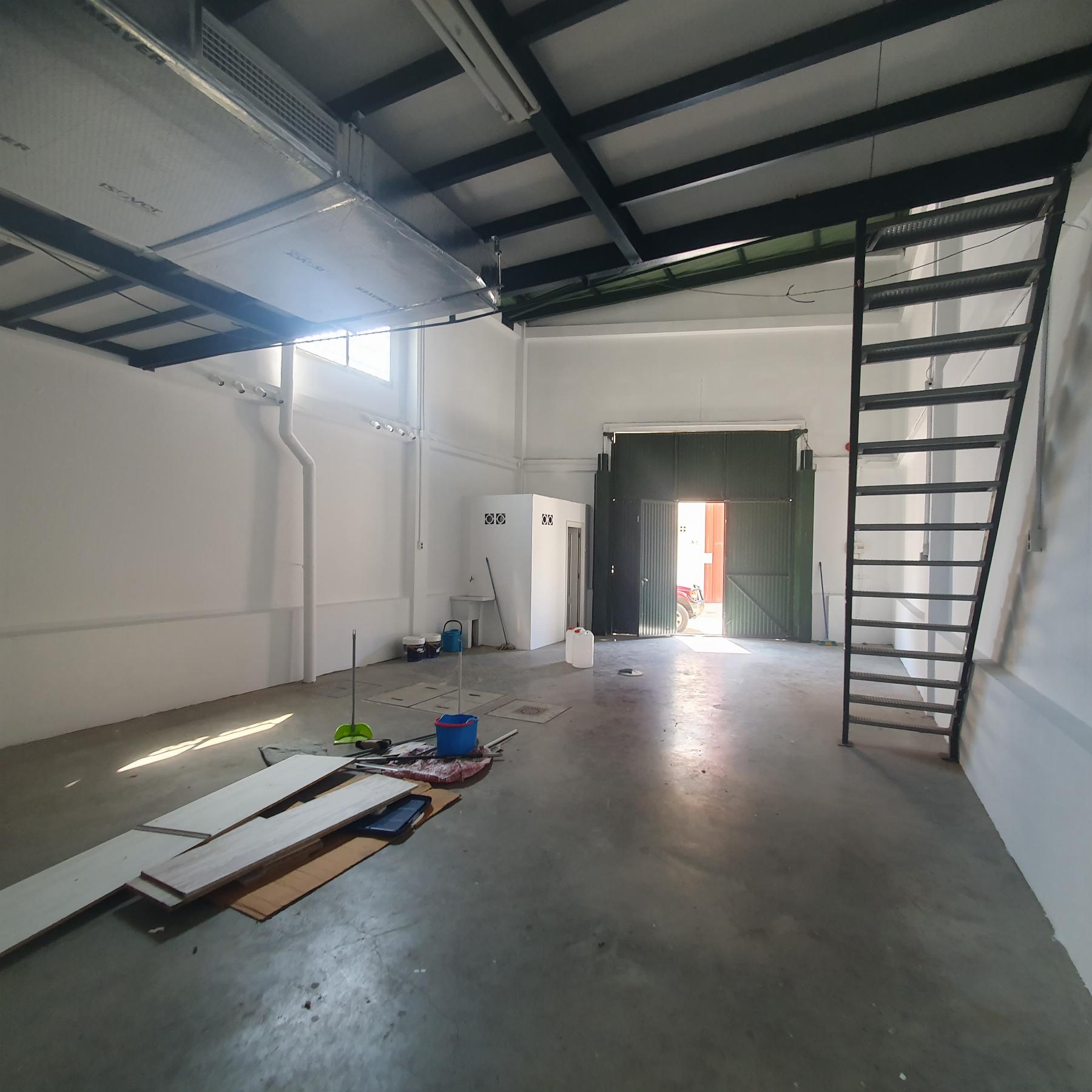 For sale of industrial plant/warehouse in Jerez de la Frontera