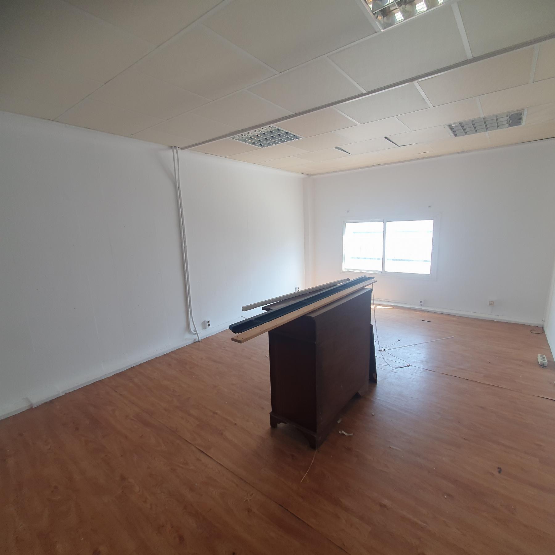 For sale of industrial plant/warehouse in Jerez de la Frontera