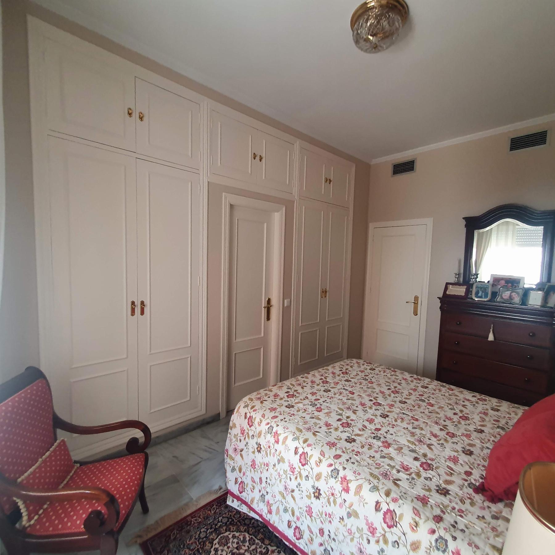 For sale of flat in Sevilla