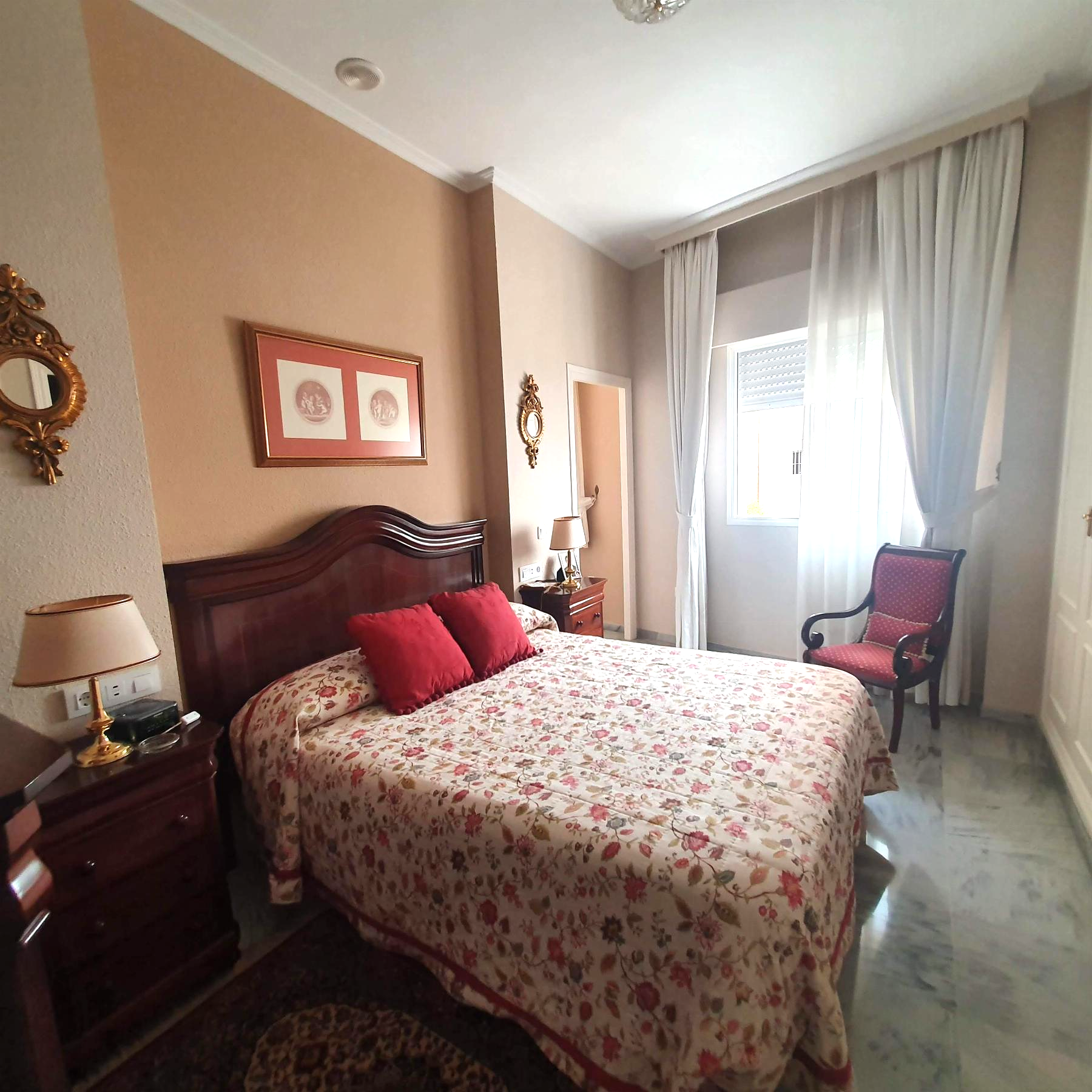 For sale of flat in Sevilla