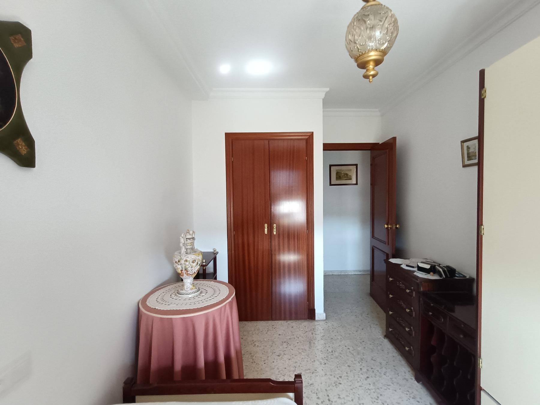 For sale of flat in Jerez de la Frontera