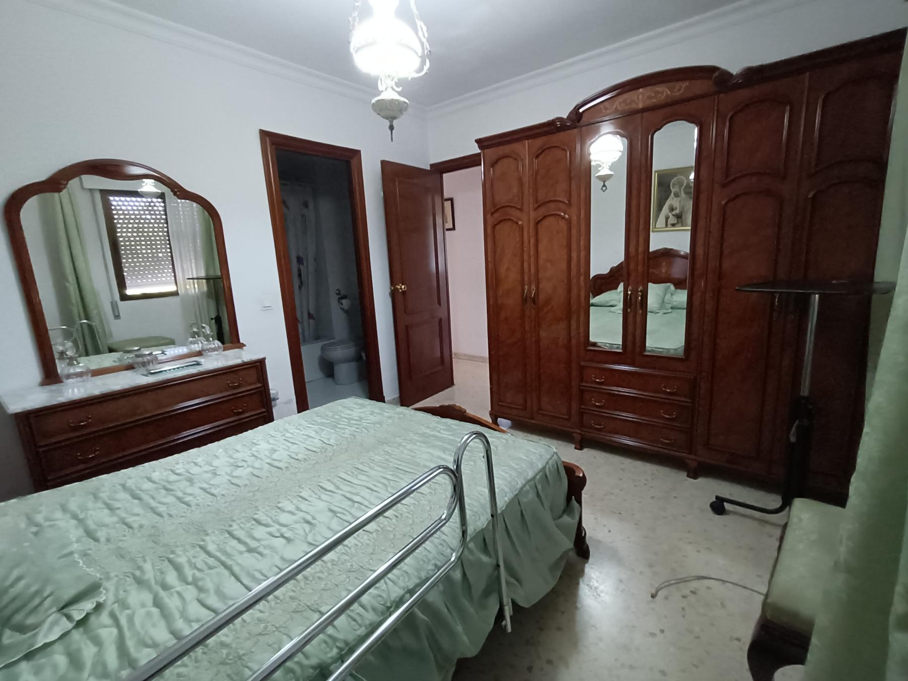 For sale of flat in Jerez de la Frontera