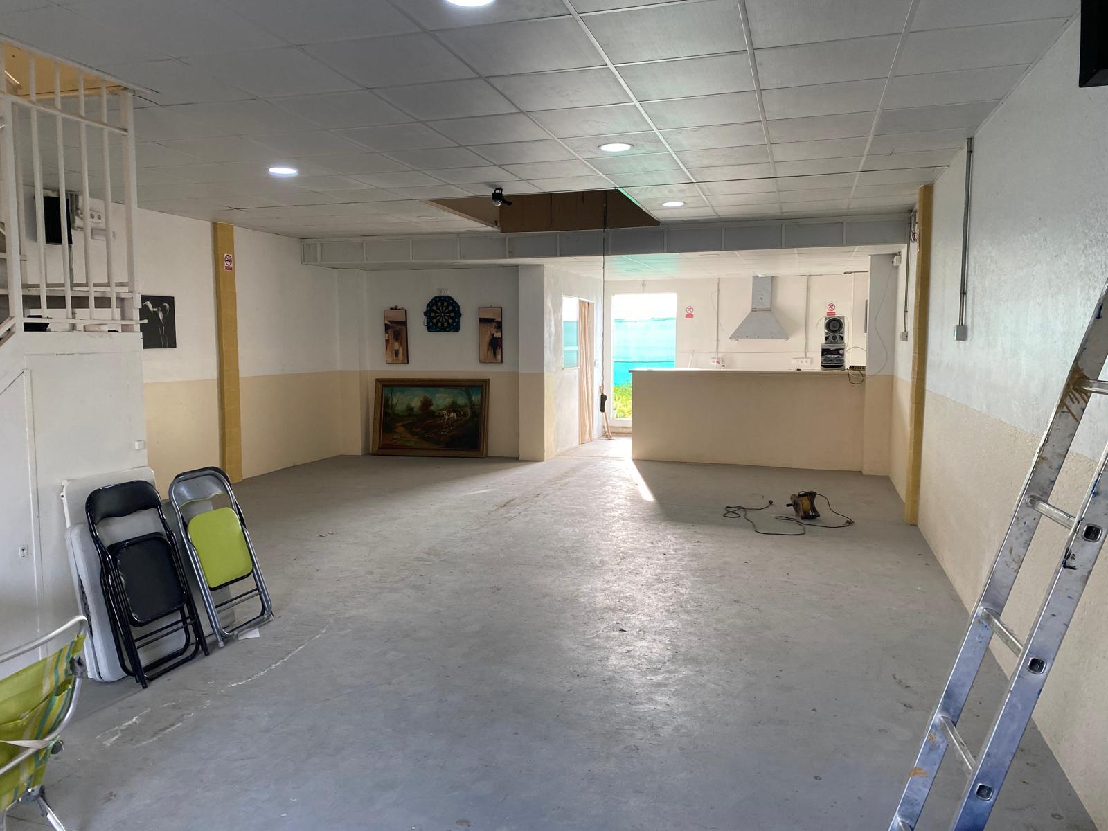 For sale of industrial plant/warehouse in Jerez de la Frontera
