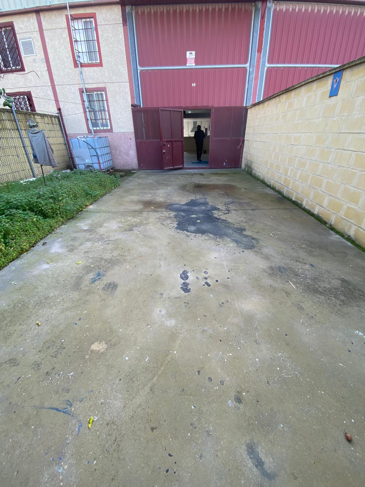 For sale of industrial plant/warehouse in Jerez de la Frontera
