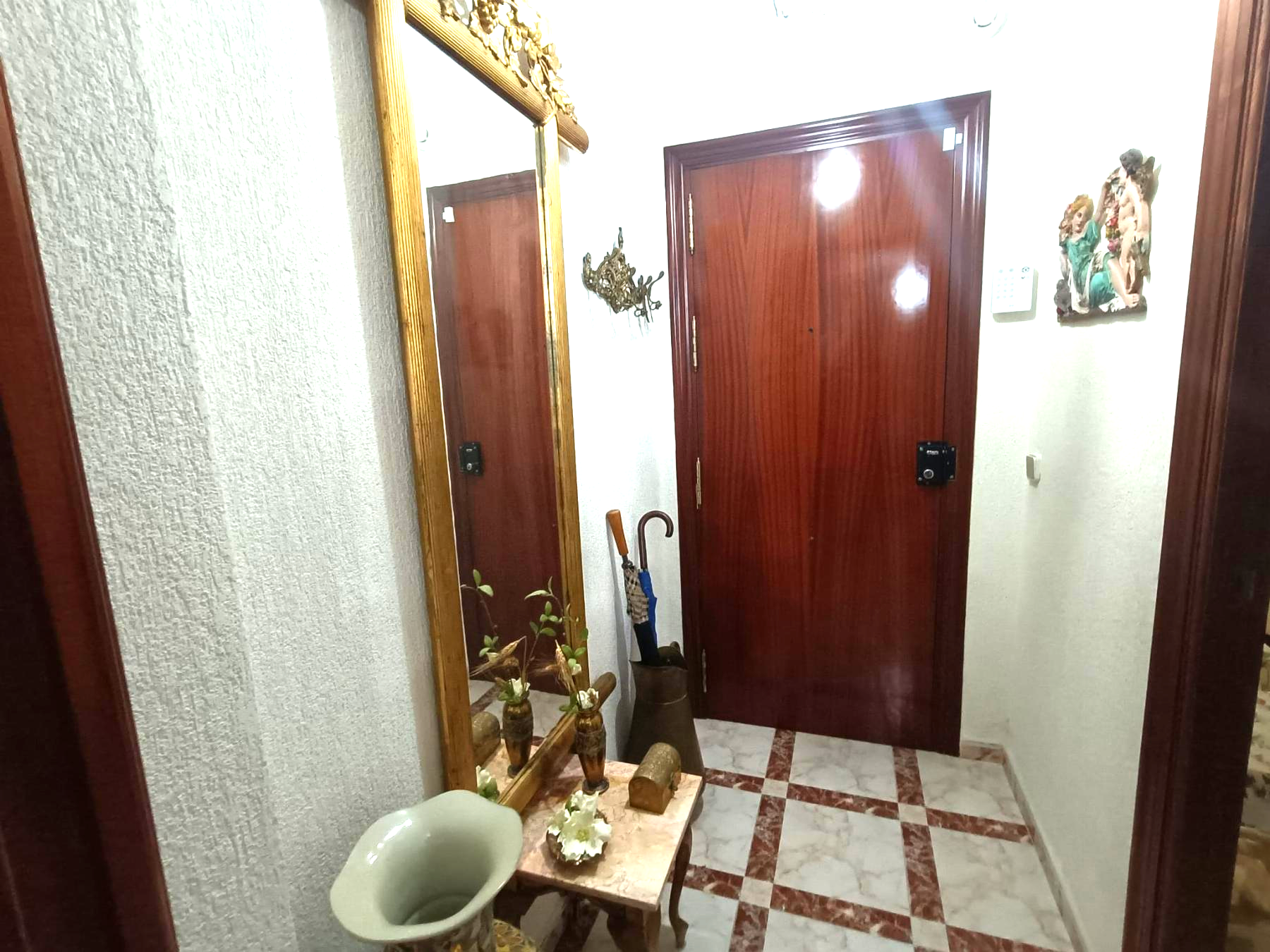 For sale of flat in Jerez de la Frontera