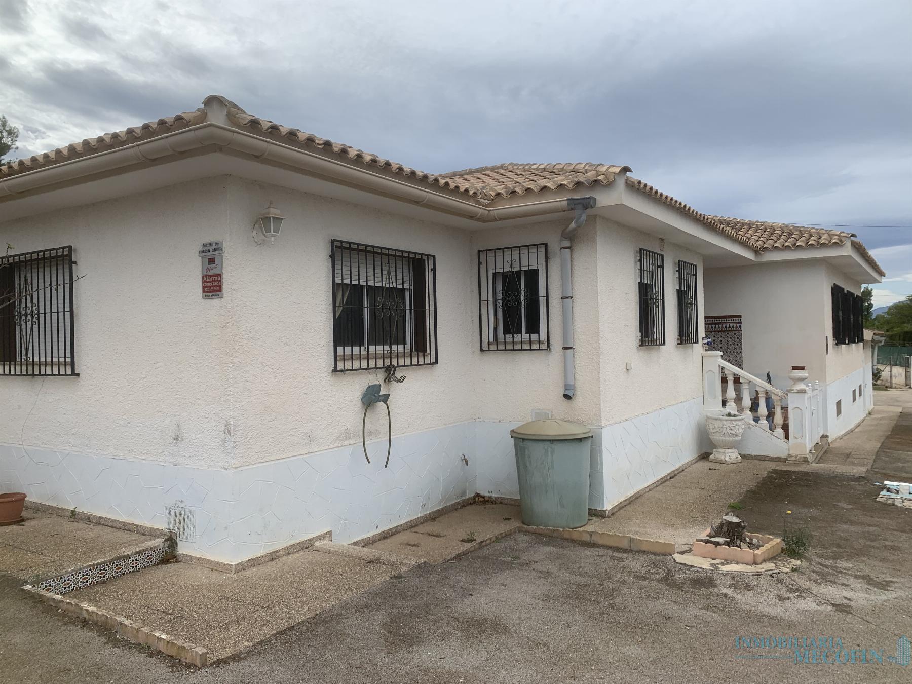 For sale of villa in Alfaz del Pi