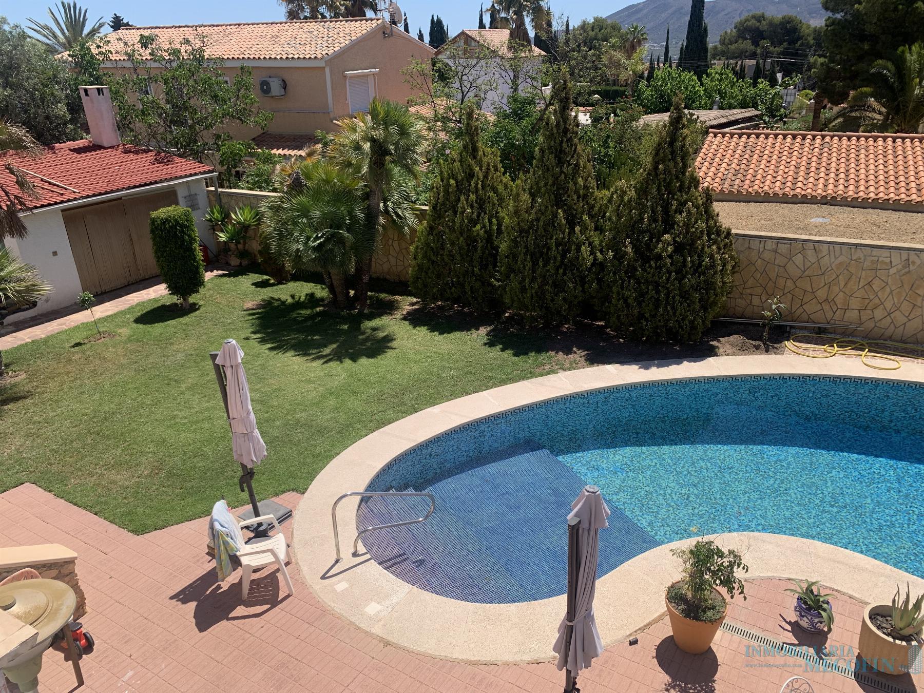 For sale of chalet in La Nucia
