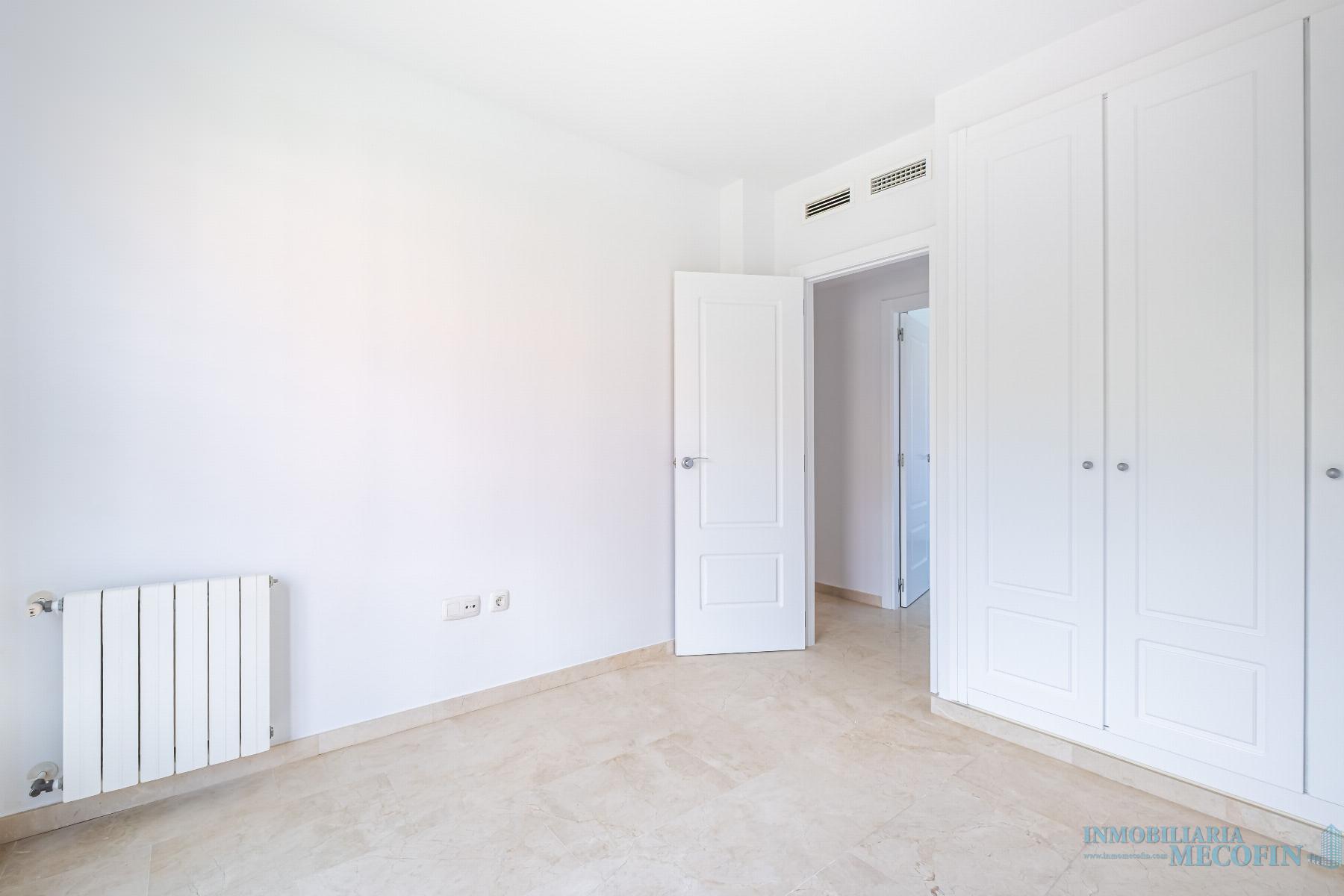 For sale of flat in Finestrat