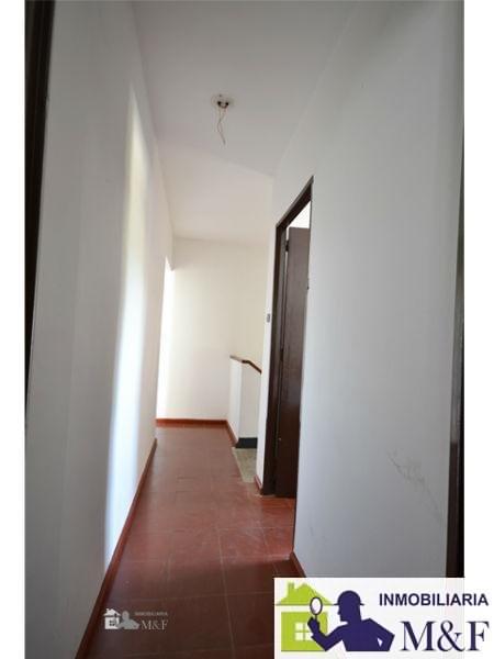 For sale of house in Peñaflor
