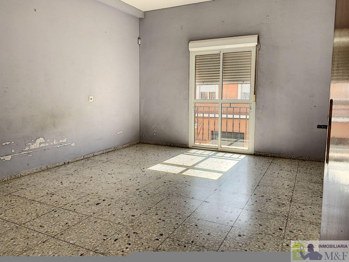 For sale of flat in Palma del Río