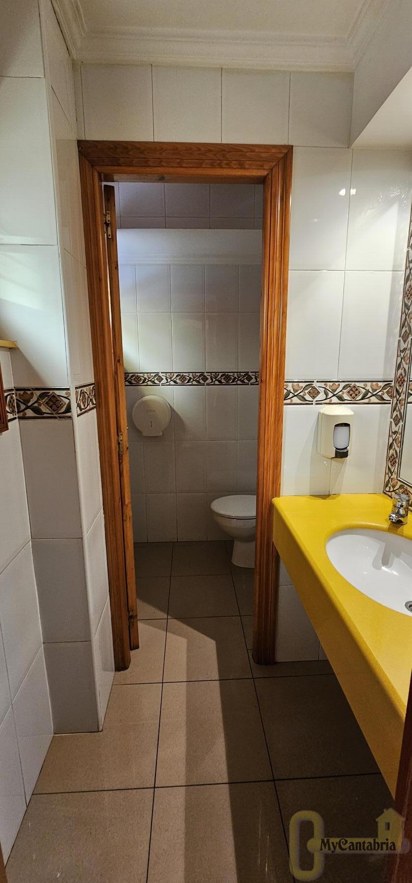 Venta de local en Santander