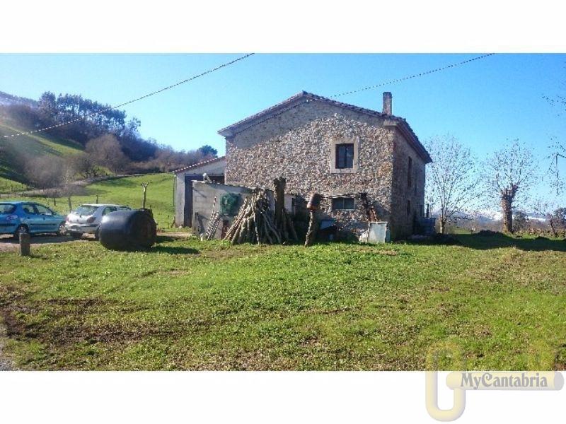 For sale of rural property in Santa María de Cayón