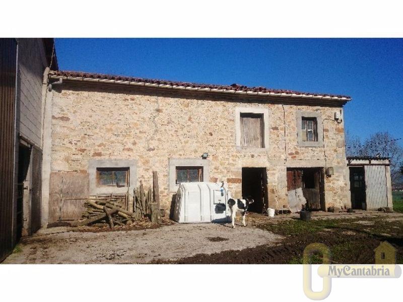 For sale of rural property in Santa María de Cayón