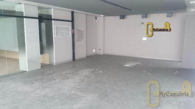 For sale of commercial in Santander