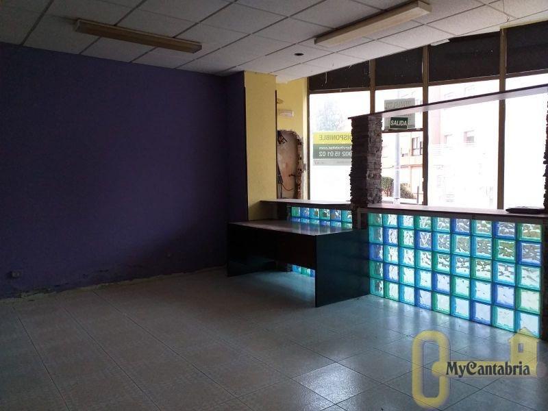 For sale of commercial in Santander