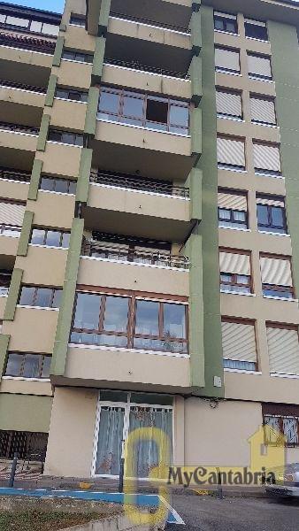 For rent of commercial in El Astillero