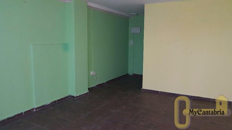 For rent of commercial in El Astillero