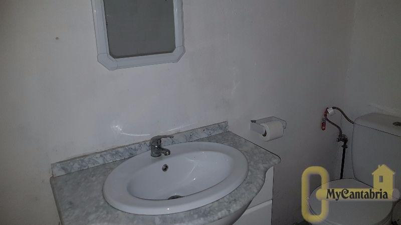 For rent of commercial in El Astillero