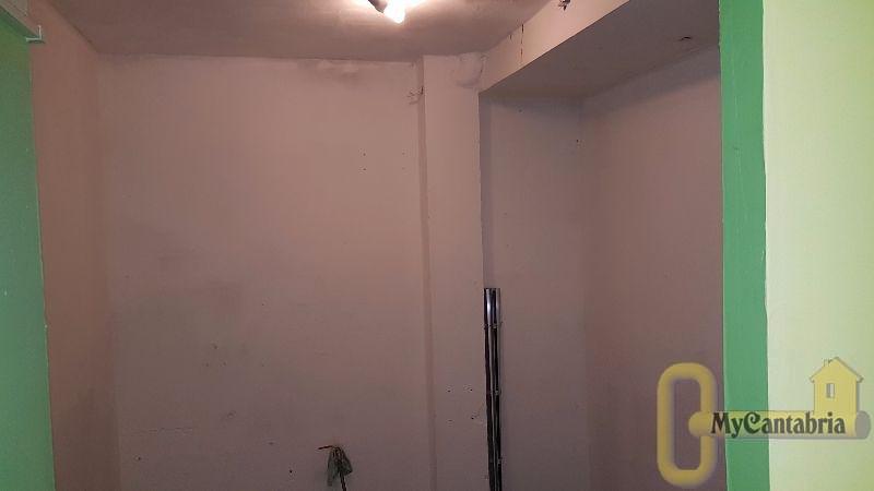 For rent of commercial in El Astillero