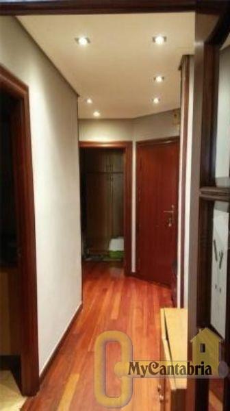 For sale of flat in Santander