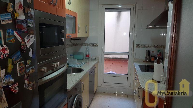 For sale of flat in Santa María de Cayón