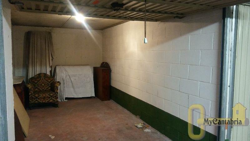 For sale of garage in Torrelavega