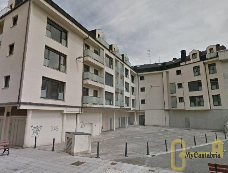 Venta de local comercial en Torrelavega