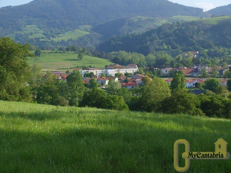 Venta de finca rústica en Santa María de Cayón