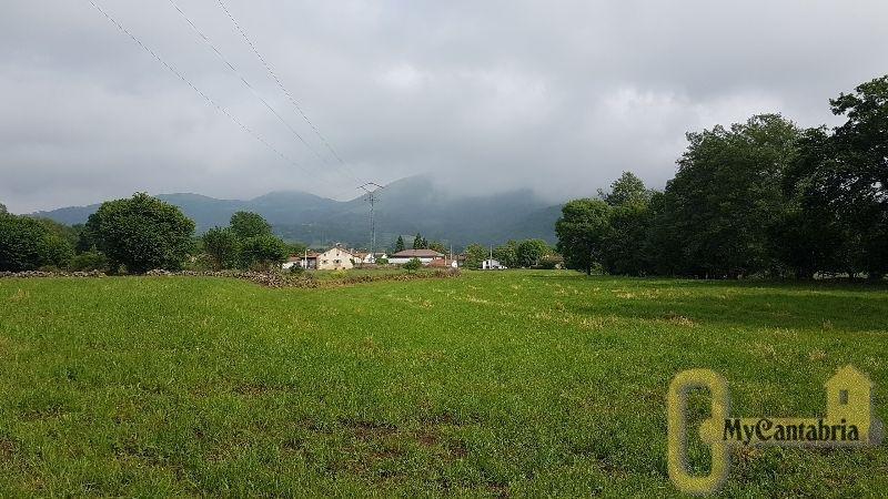 For sale of land in Villafufre