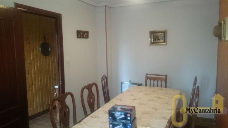 For sale of house in Villaescusa