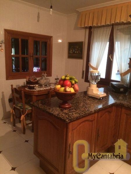 For sale of flat in Medio Cudeyo