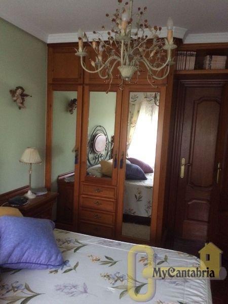 For sale of flat in Medio Cudeyo