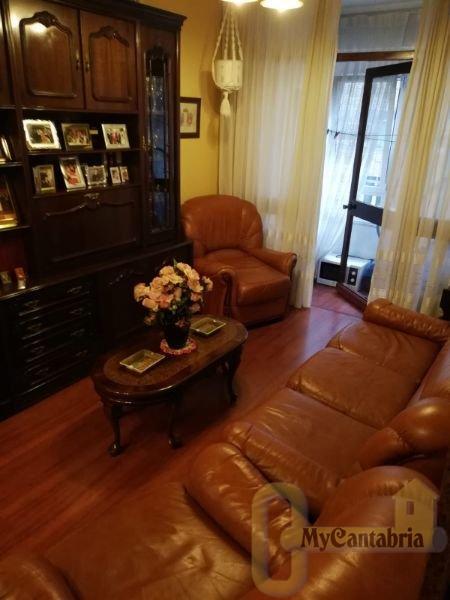 For sale of flat in Torrelavega