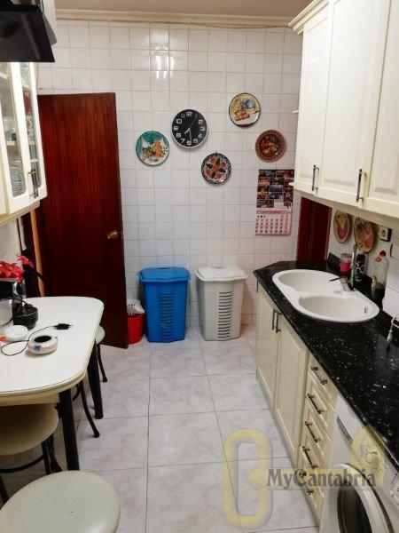 For sale of flat in Torrelavega