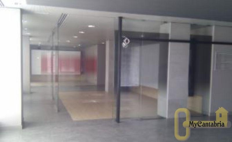 For sale of commercial in Santander