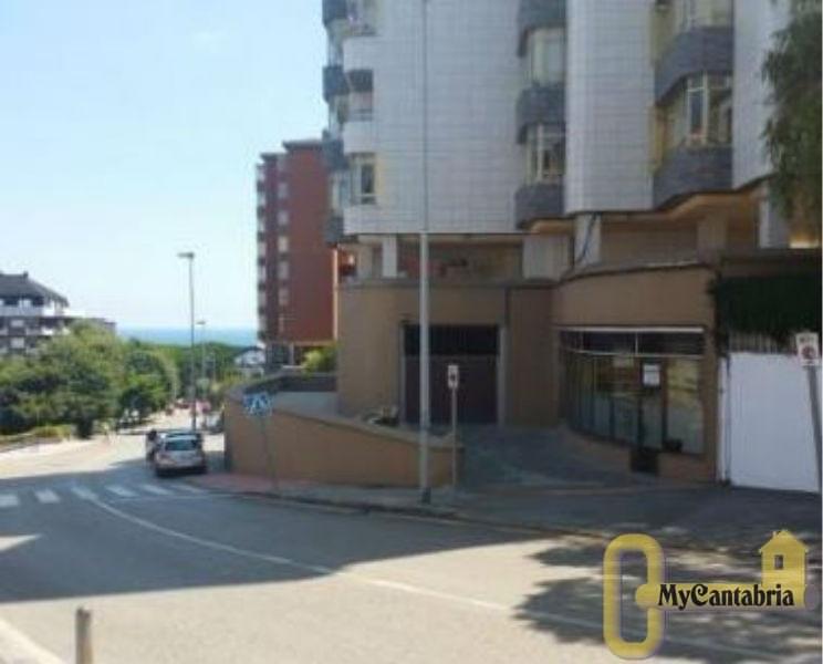 For rent of commercial in Santander