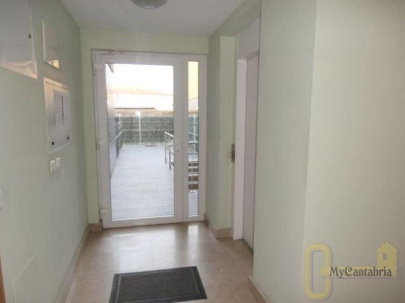 For sale of flat in Miengo