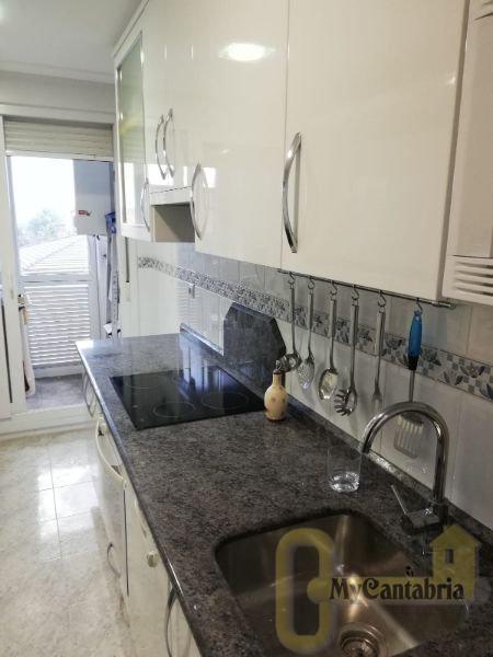 For sale of flat in El Astillero