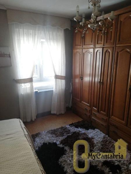 For sale of flat in Santander