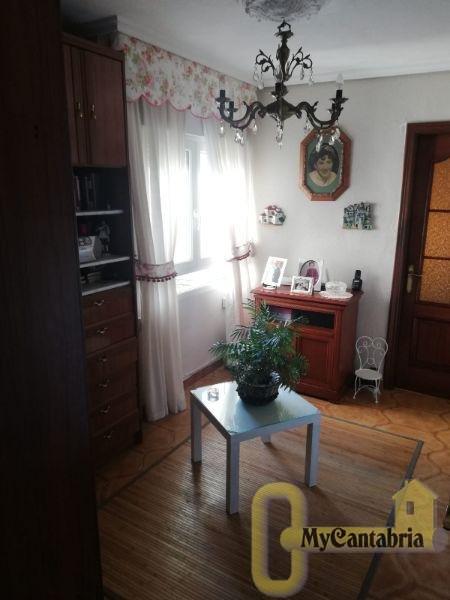 For sale of flat in Santander