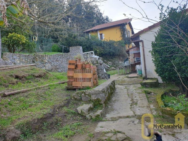 For sale of house in Villaescusa