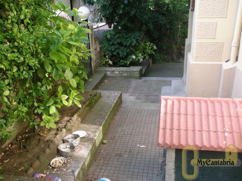 For sale of house in Santander