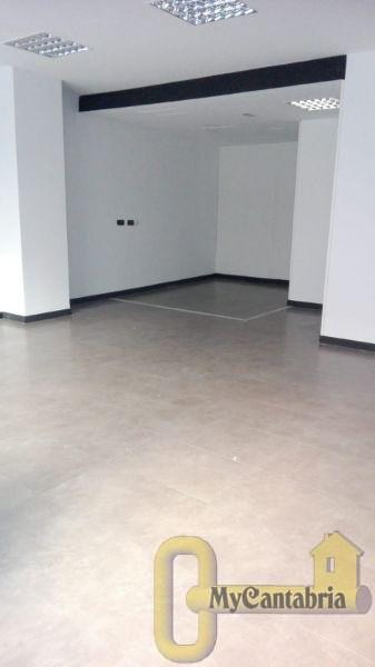 For rent of commercial in Santander