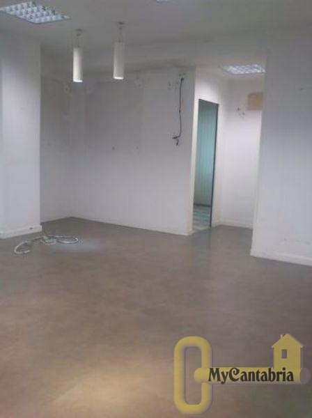 For rent of commercial in Santander